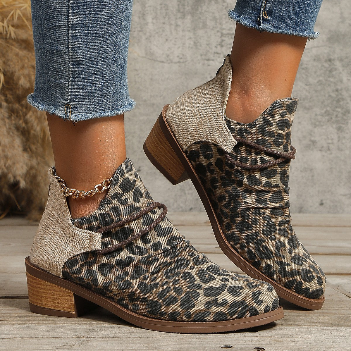 Women's Retro Boots Fashion Leopard Print Shoes Pointed Toe Square Heel Ankle Boots