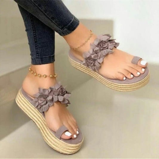 Plus size women's shoes sandals