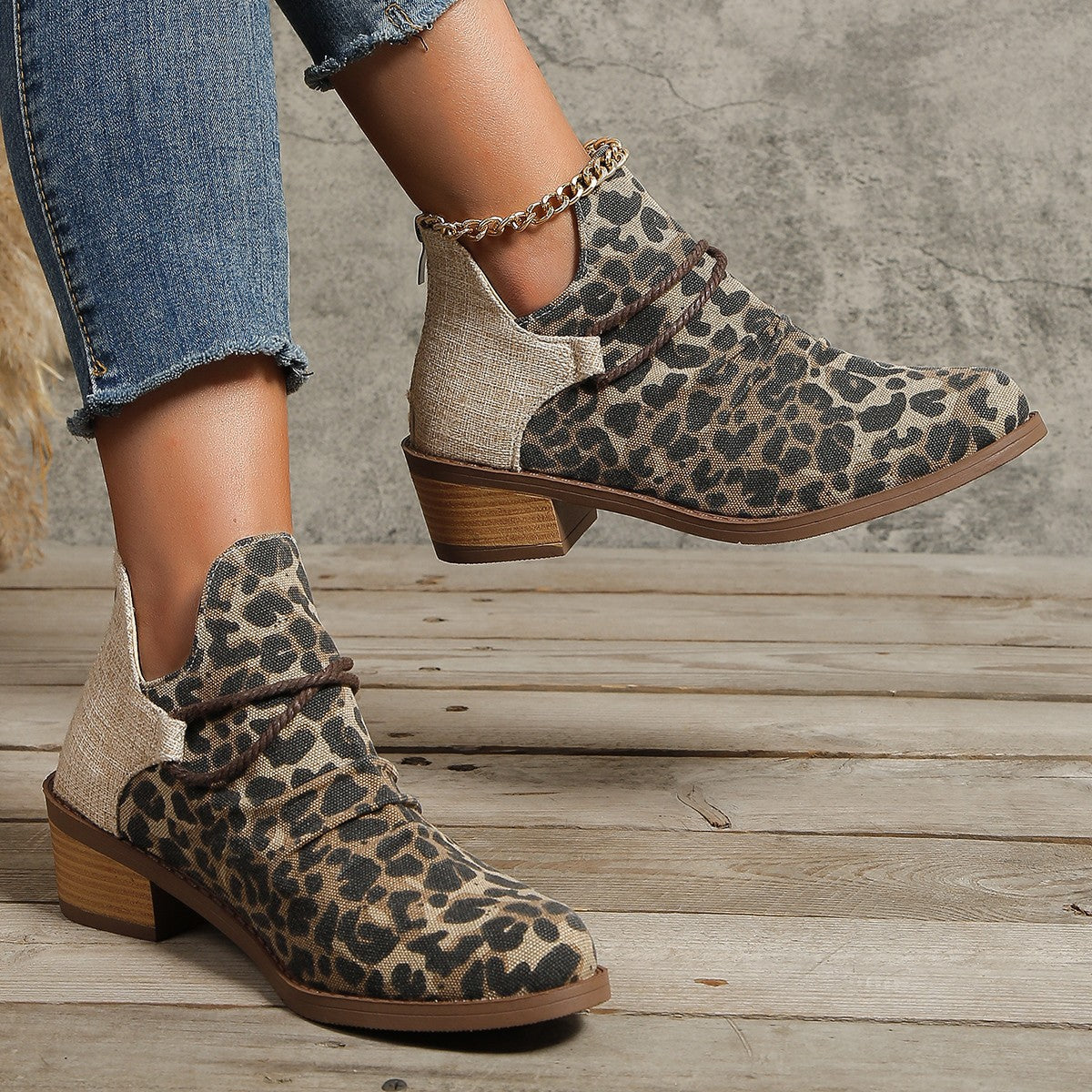 Women's Retro Boots Fashion Leopard Print Shoes Pointed Toe Square Heel Ankle Boots