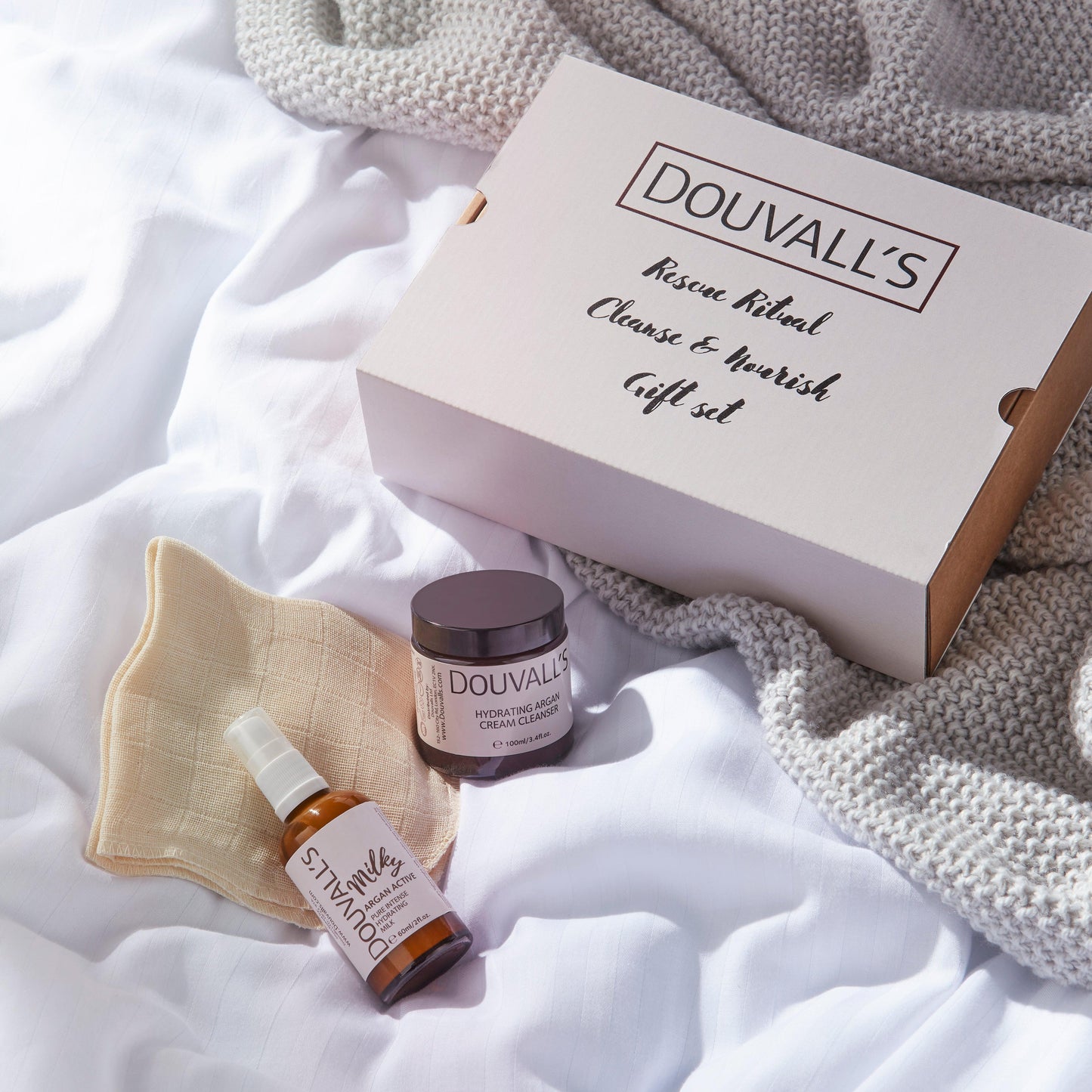 Rescue Ritual Cleanse & Nourish Gift set | box