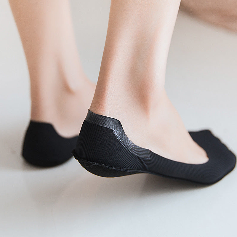 Ice Silk Cut Boat Socks Women's Thin Shallow Mouth Invisible Socks Silicone Can't Fall Off The Heels Spring And Summer Solid Color Socks